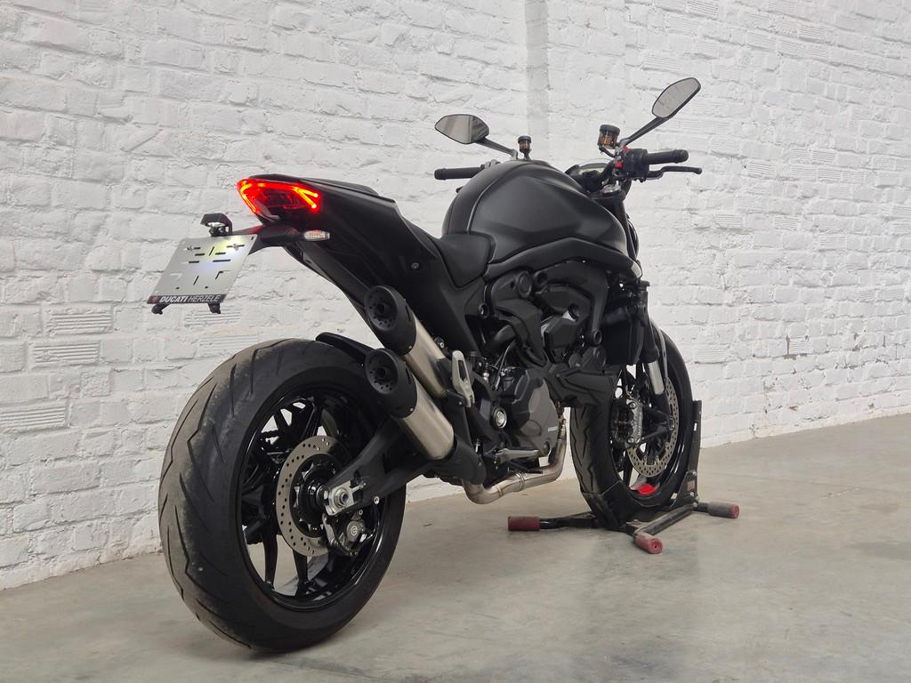 DUCATI MONSTER PLUS monster+ 950 @motomobilia!, 2 cilinders, Motorrijbewijs A, Bedrijf, 939 cc