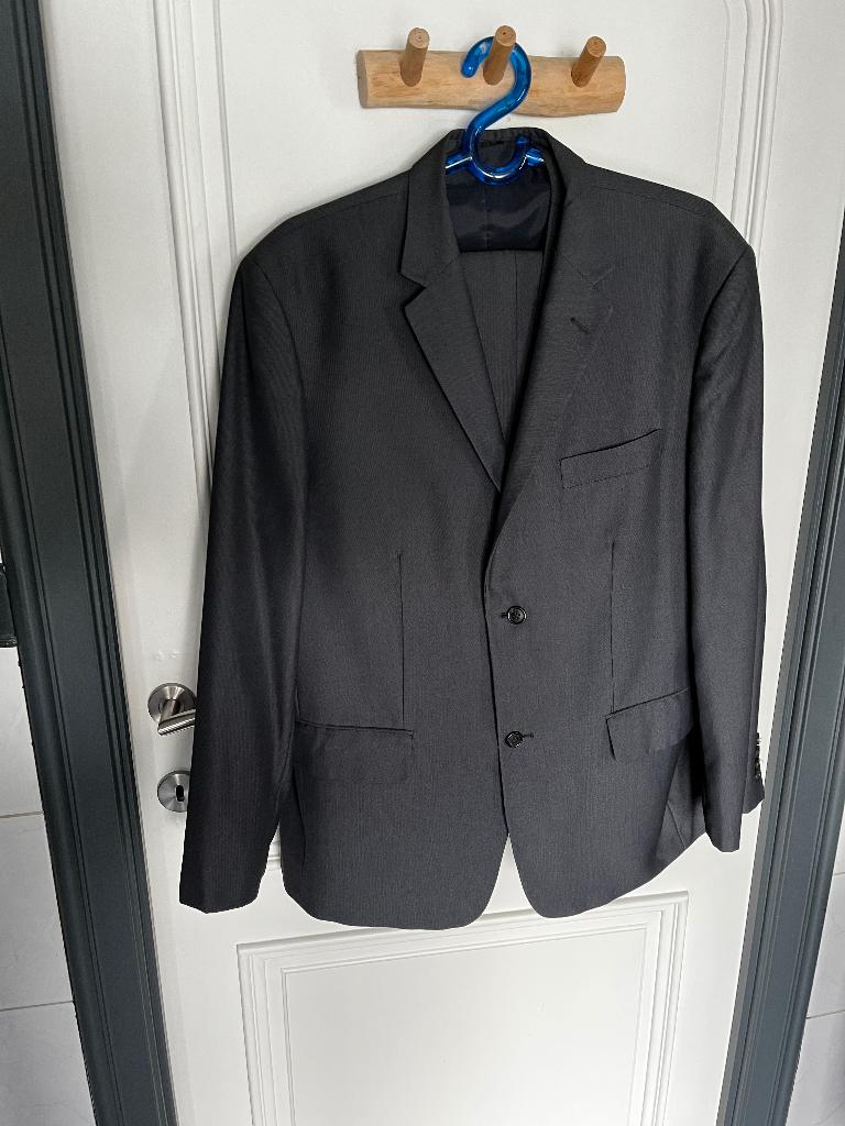 kostuums 2 en 3 delig en broeken buikmaat 27, Vêtements | Hommes, Costumes & Vestes, Comme neuf, Beige, Enlèvement ou Envoi