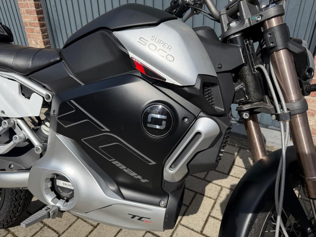 Super Soco TC MAX, Motos, Entreprise, Super Socco, 125 cm³, Jusqu'à 11 kW
