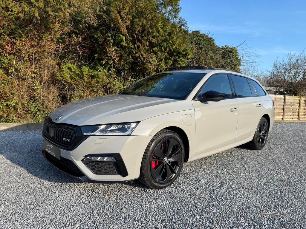 Skoda Octavia RS PHEV 1.4 TSI RS DSG * FULL OPTIONS, Autos, Achat, Entreprise, 34 g/km, Noir
