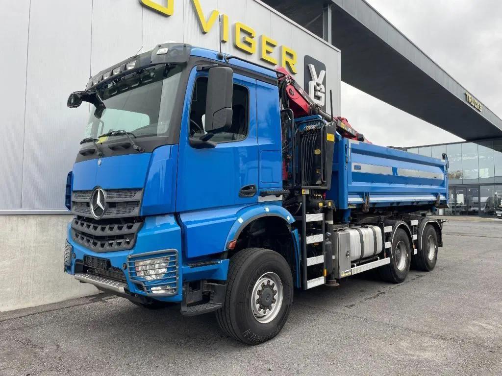 Mercedes-Benz Arocs 3342 *6x6*meegestuurd as*2zijdige kipper, Auto's, Vrachtwagens, Automaat, Bluetooth, Euro 6, Blauw