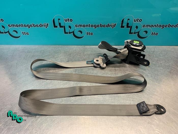 Veiligheidsgordel rechts-voor van een Kia Rio (Rio 00-), -, -, Ophalen of Verzenden, -