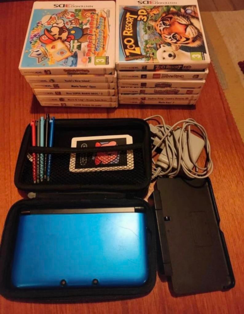 Nintendo 3DS XL Blauw pack + 12 games, Games en Spelcomputers, Gebruikt, Blauw, Ophalen of Verzenden, 3DS
