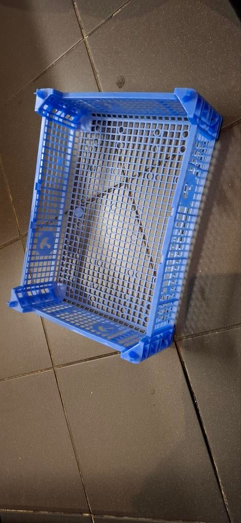 Caisses 40x60x10 recherchées, Enlèvement