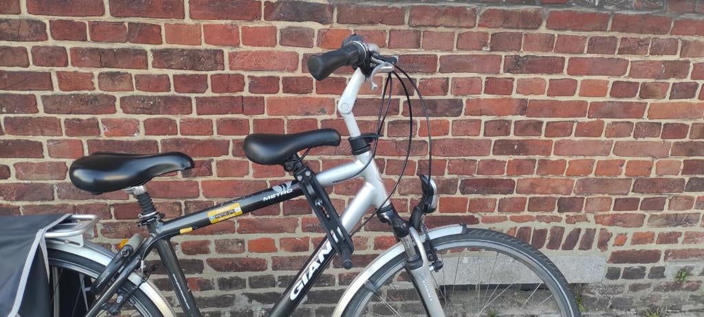 Siège enfant sur cadre vélo - Selle + Guidon