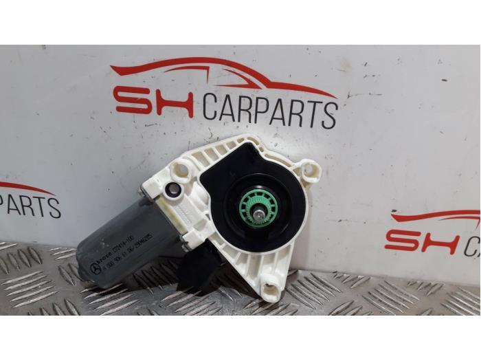 Moteur de vitre portière d'un Mercedes C-Klasse, 3 mois de garantie, Utilisé, -, -