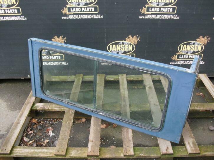 Defender 110" station wagen linker achter zijkant MWC8967, Jansen Laro Parts, Admin@jansenlaroparts.nl, Groenstraat 31B