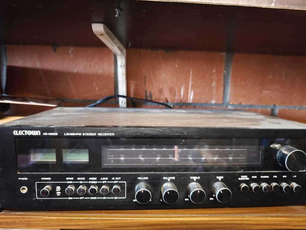 Radio, Enlèvement ou Envoi, Radio