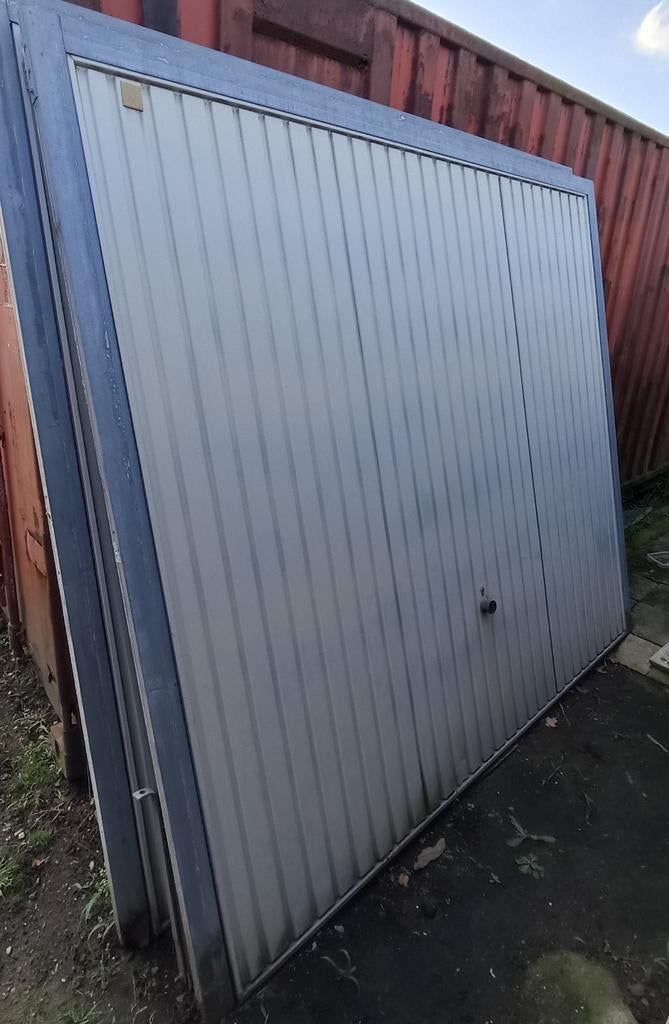 Garagepoort 2,24m x 2,44m, Ophalen
