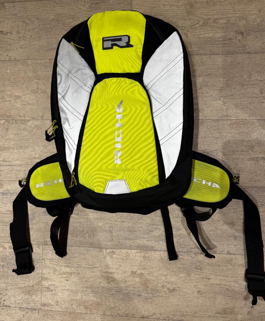 Reflecterende motorrugzak Richa., Motoren, Ophalen, Zo goed als nieuw
