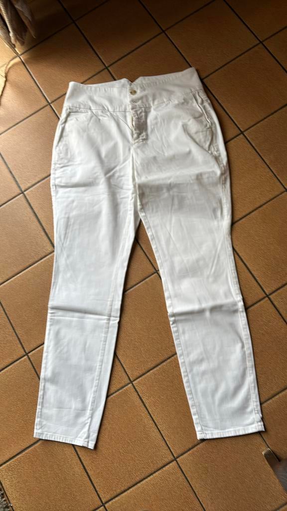 Four roses witte broek 40, Ophalen of Verzenden, Zo goed als nieuw