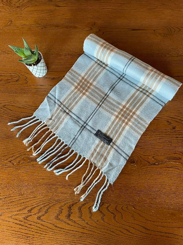 Burberry sjaal, Kleding | Dames, Burberry, Ophalen of Verzenden, Zo goed als nieuw, Sjaal