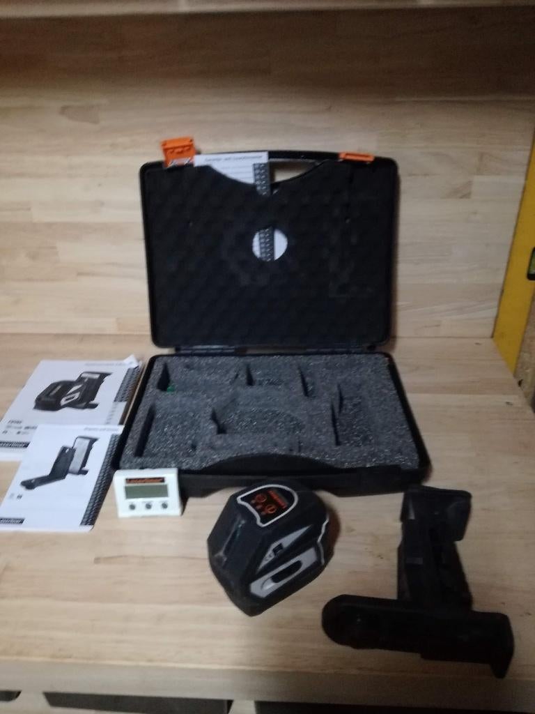 Laserliner kruislijnlaser  rode laserlijn, Enlèvement, Comme neuf