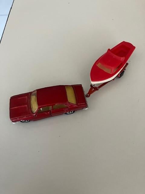 Majorette Chrysler 180 met boot remorque, Ophalen of Verzenden