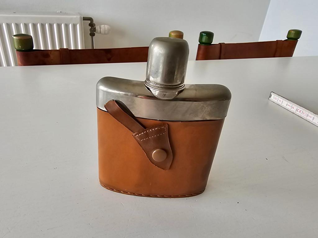 Vintage glazen heupfles met schroefdop voor sterke drank in, Antiek en Kunst, Ophalen of Verzenden