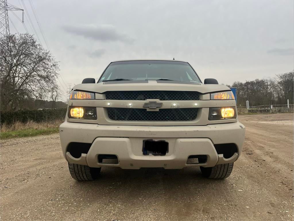 Chevrolet Avalanche 5.3 V8 famous stars and straps, Autos, Chevrolet, Cuir, Achat, 4 portes, 5300 cm³