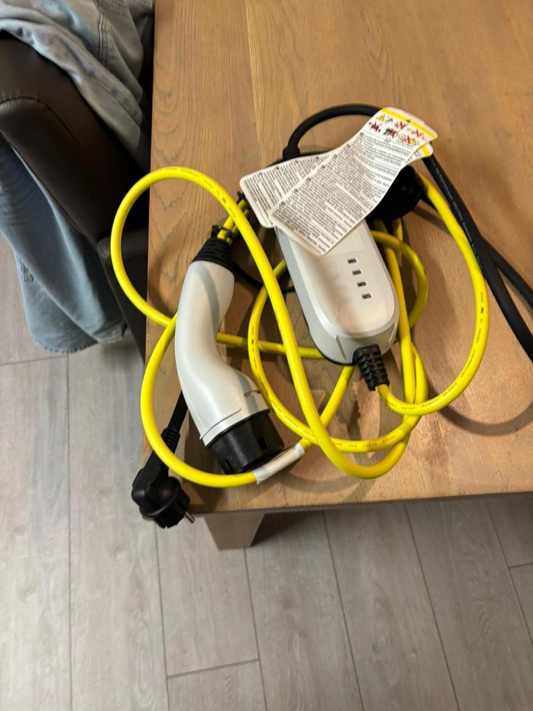 Laadkabel electrische auto, Ophalen