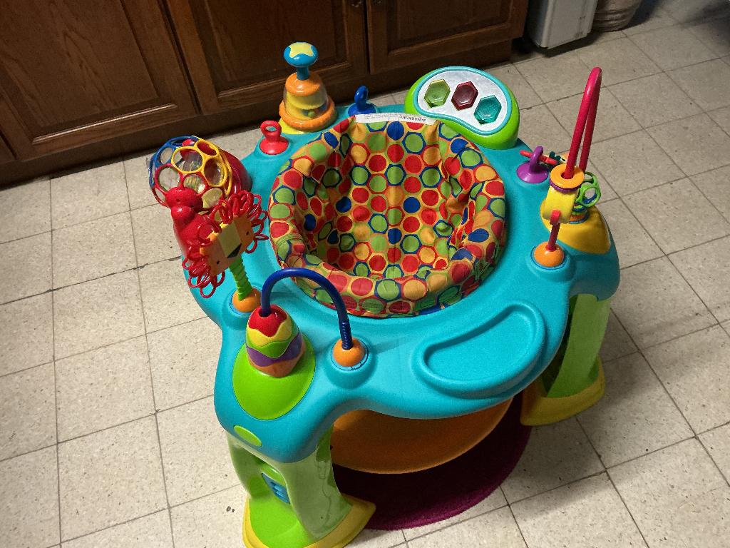 Baby activiteiten tafel baby jumper, Kinderen en Baby's, Speelgoed | Babyspeelgoed, Ophalen, Gebruikt, Babygym, Met licht