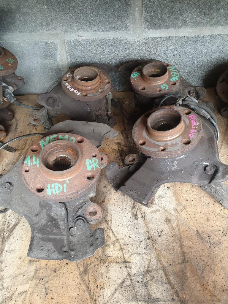 Moyeu fusé avant NEMO BIPPER FIORINO 1.4 HDI roulement roue, Enlèvement, Fiat