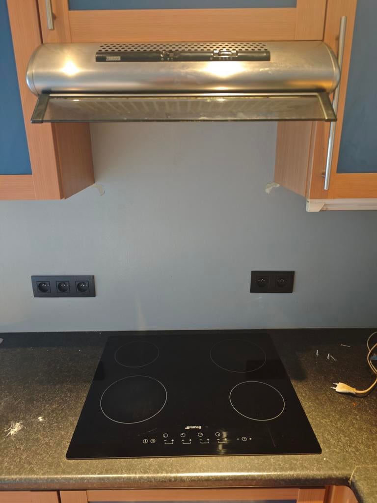 Smeg SE2640TD2 Keramische Kookplaat - Incl. kabels, Elektronische apparatuur, Kookplaten, Ophalen, Gebruikt, Keramisch, 4 kookzones