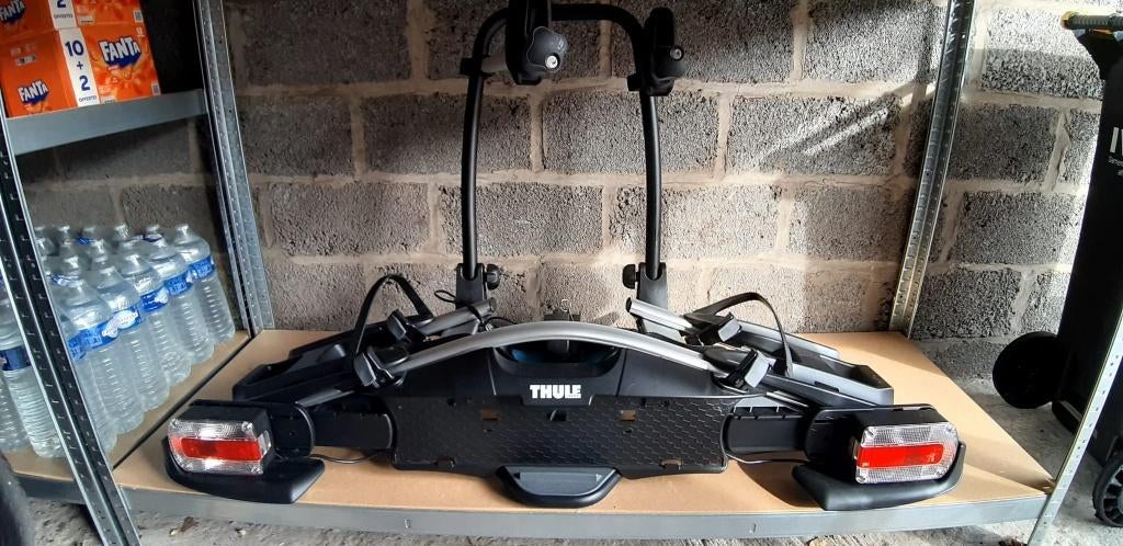 Fietsendrager Thule, Ophalen, 2 fietsen, Zo goed als nieuw, Trekhaakdrager