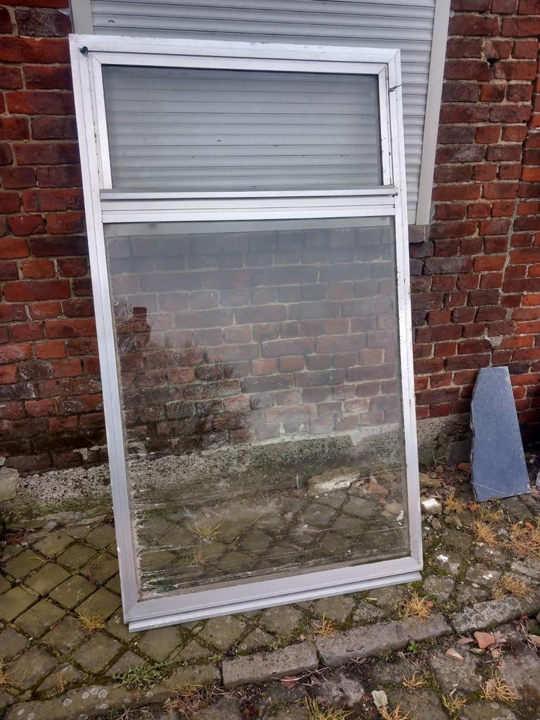 4 châssis en alu et une porte, Bricolage & Construction, Vitres, Châssis & Fenêtres