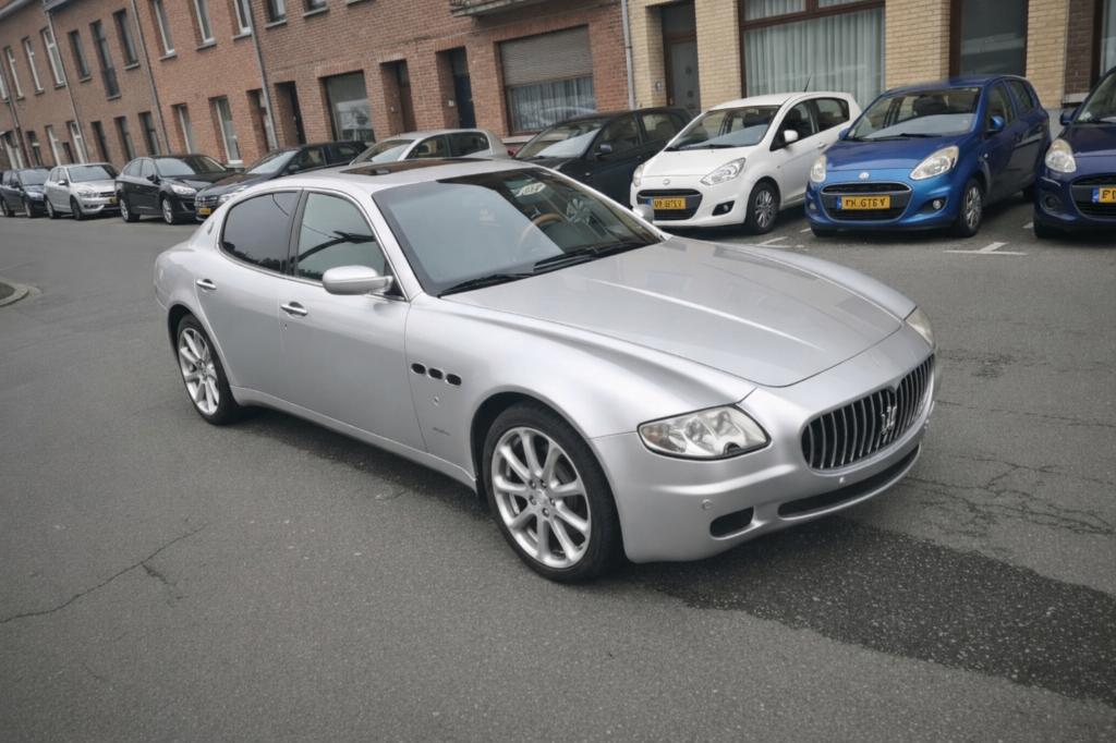 Maserati Quattroporte, Auto's, Automaat, Achterwielaandrijving, 4200 cc, Bluetooth