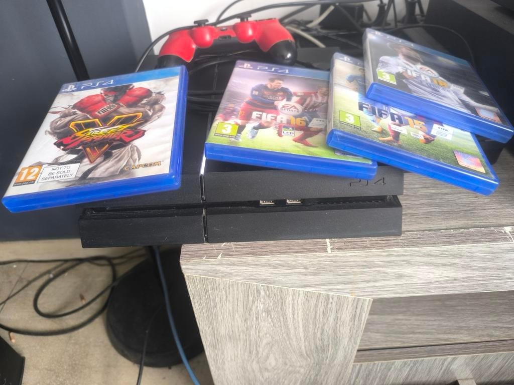 PS4 avec jeux FIFA, manette, Consoles de jeu & Jeux vidéo, Comme neuf, Noir, Avec jeux