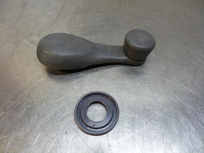 Manivelle de vitre d'un Daewoo Matiz (Matiz 98-), Daewoo, -, Utilisé, -
