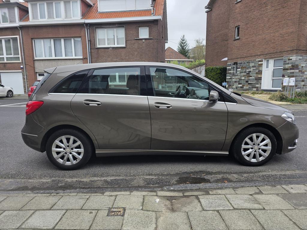 Mercedes B180 Aut.154000 km 10/2012 euro5, Autos, Mercedes-Benz, Cuir, Euro 5, Achat, Brun