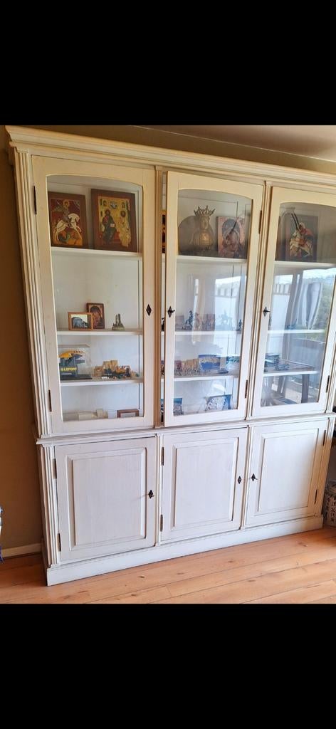 Grande vitrine Ancienne en bois massif  vaisselier.