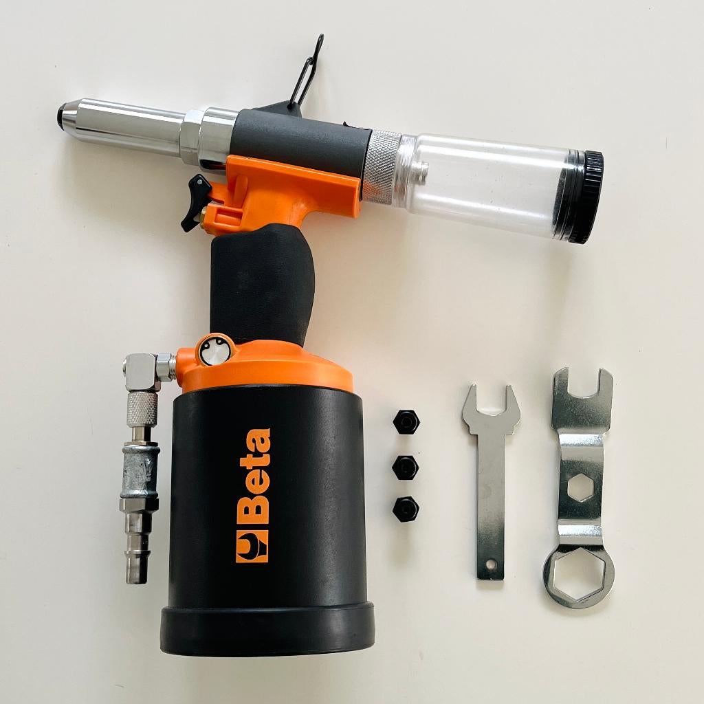 BETA - Pneumatisch blindklinktang 1946C - 7.8 / Poprevet., Ophalen of Verzenden, Zo goed als nieuw