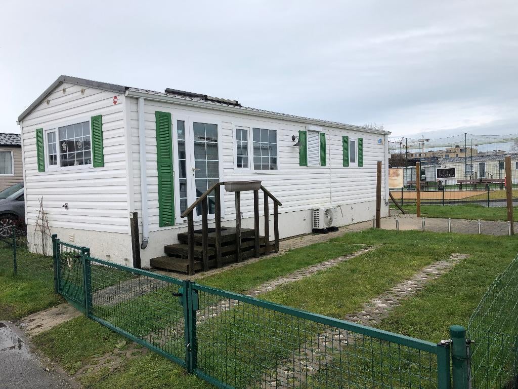 Caravane résidentielle avec abri de jardin à Middelkerke