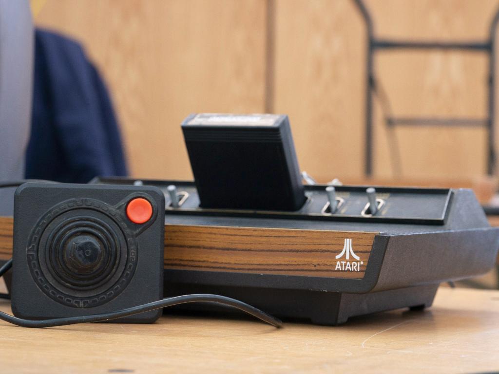 antieke gameconsoles - vintage videospeletjes, Ophalen, Gebruikt