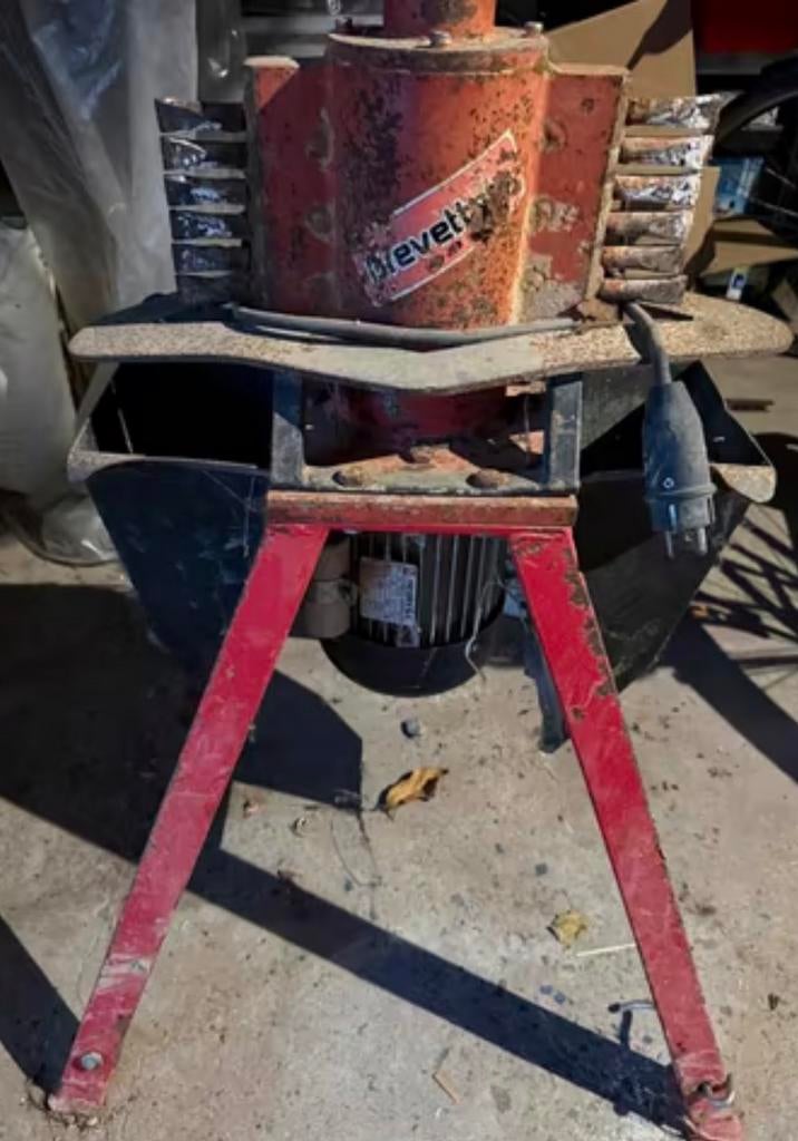 TE HUUR steenkuismachine, Enlèvement, Comme neuf