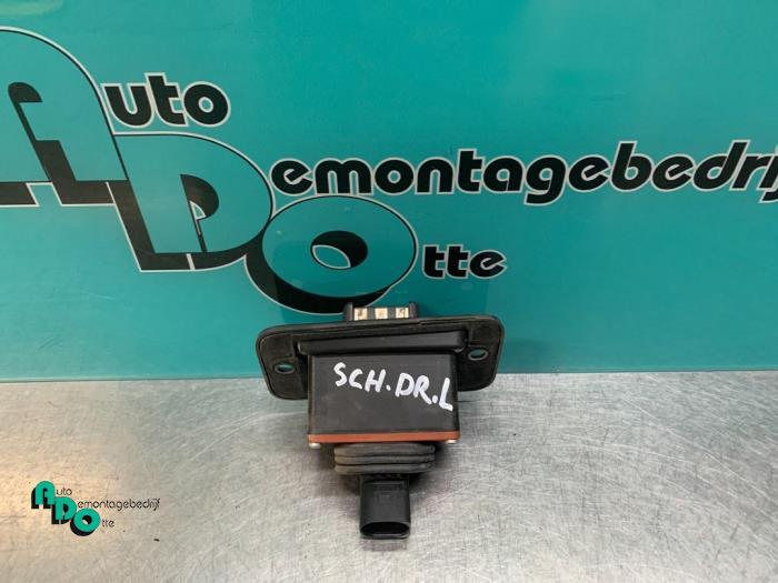 Porte coulissante commutateur d'un Volkswagen Caddy (Caddy 0, Autos : Pièces & Accessoires, Habitacle & Garnissage, Volkswagen