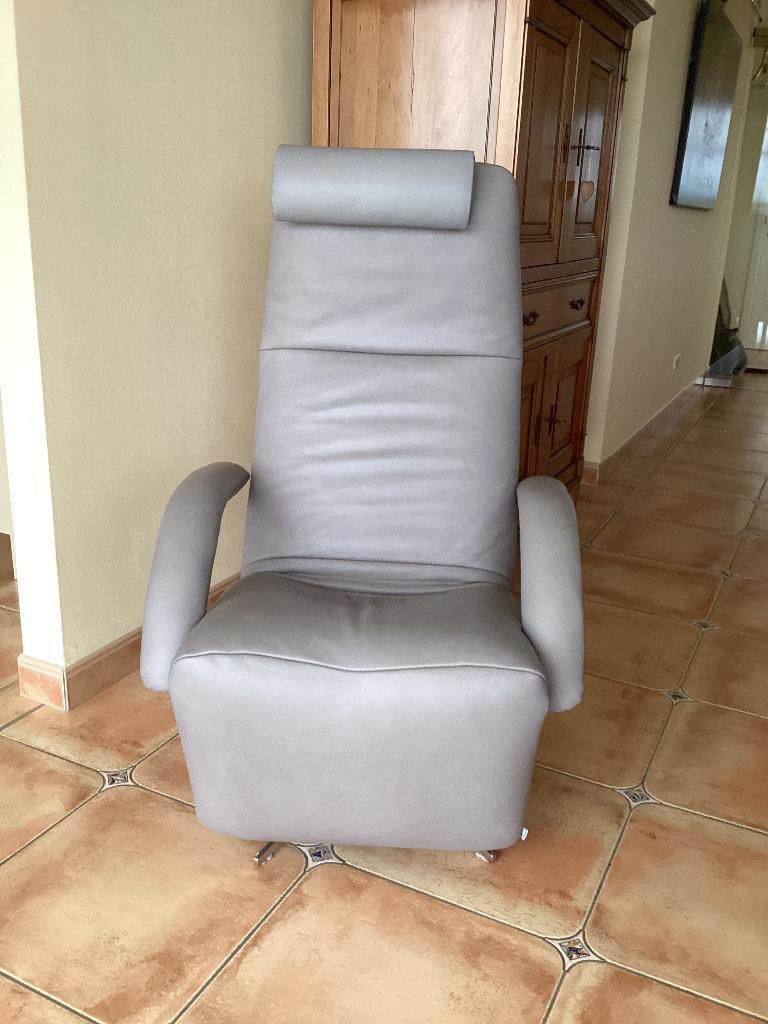 Yoga Jori Relax+oreiller récent (ÉTAT NEUF), Maison & Meubles, Fauteuils, Comme neuf, Cuir, Enlèvement