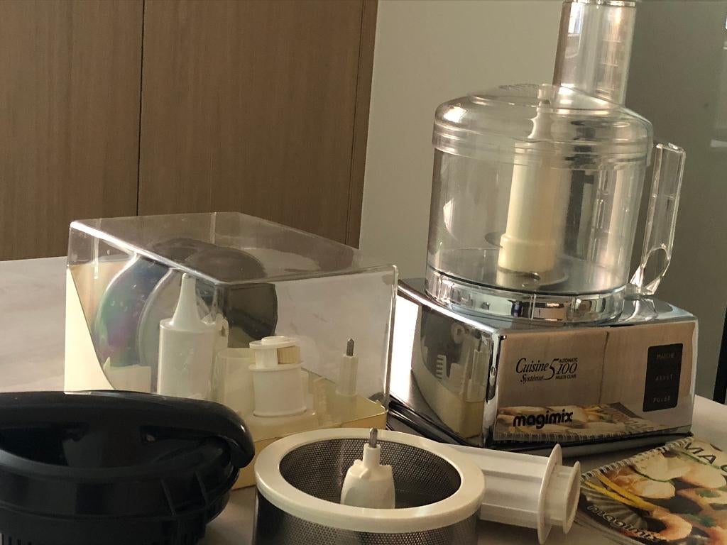 Robot de cuisine Magimix 5100 avec tous les accessoires, Enlèvement, Utilisé