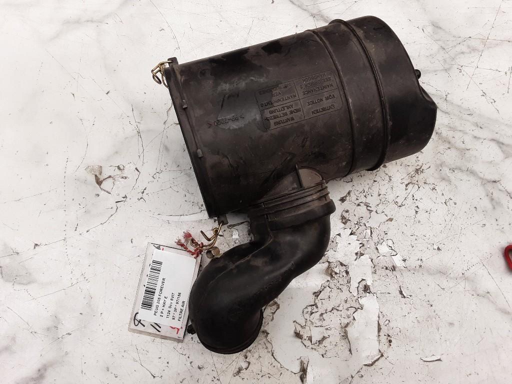 FILTRE À AIR Peugeot 205 II (20A / C) (01-1987/09-1998), Mevr. I. Hauben, Utilisé, Rue de l'Espoir 34 34
4030  GRIVEGNÉE, BE, Info@Collignon.be