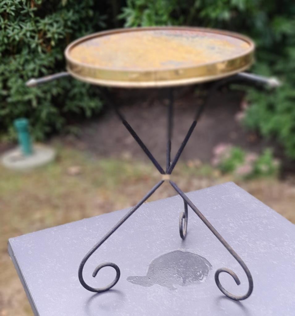 Gietijzeren bijzet tafeltje., Tuin en Terras, Vogelhuisjes en Vogelbaden, Ophalen, Gebruikt