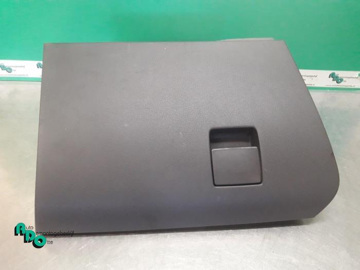 Boîte à gants d'un Opel Astra (Astra H 04-), -, Opel, 3 mois de garantie, Utilisé