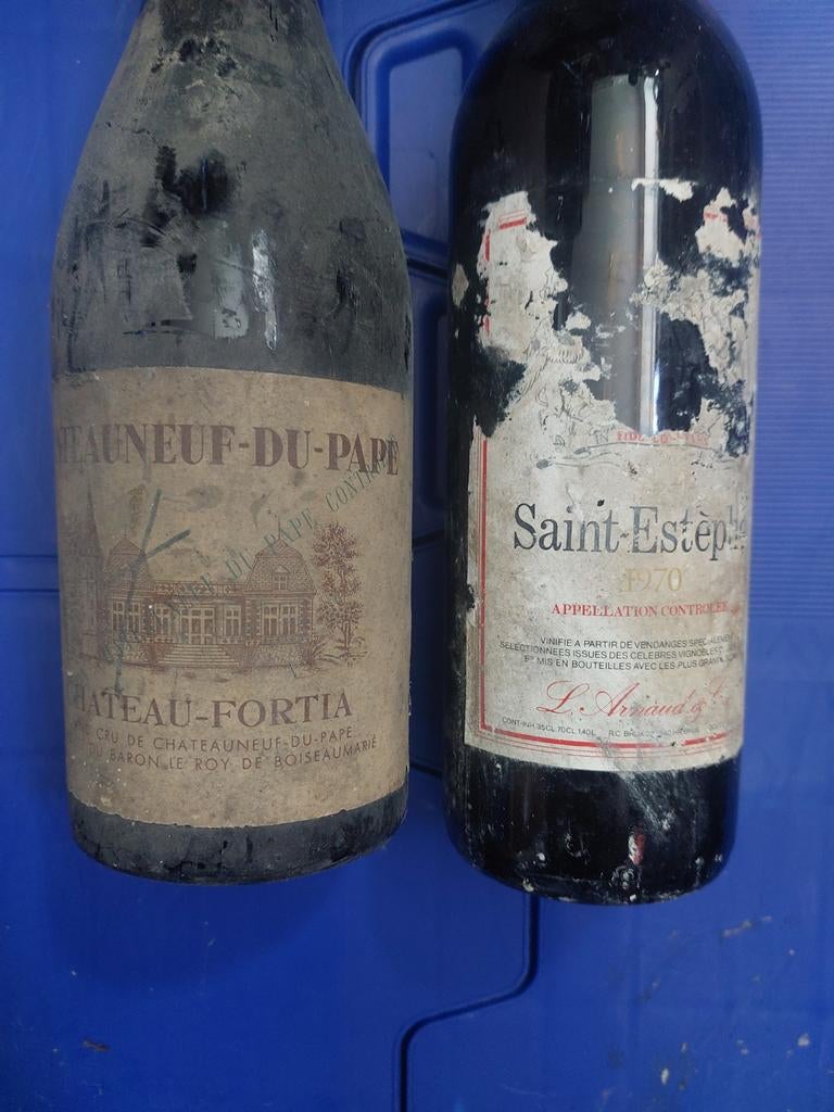 Vin   rouge, Collections
