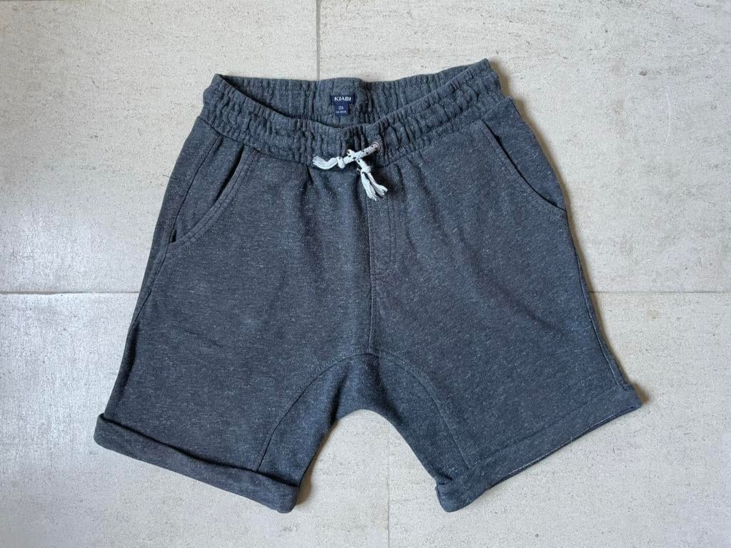 Grijze short Kiabi maat 152, Gebruikt, Ophalen of Verzenden, Jongen, Broek