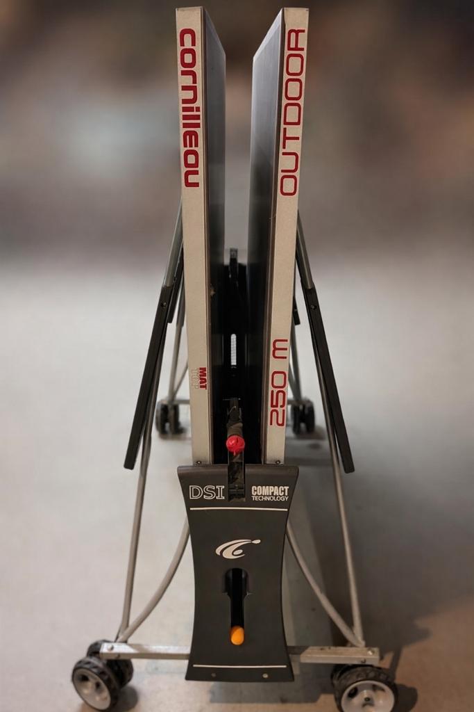 Table de ping pong, Sports & Fitness, Ping-pong, Enlèvement, Utilisé, Table d'extérieur, Pliante