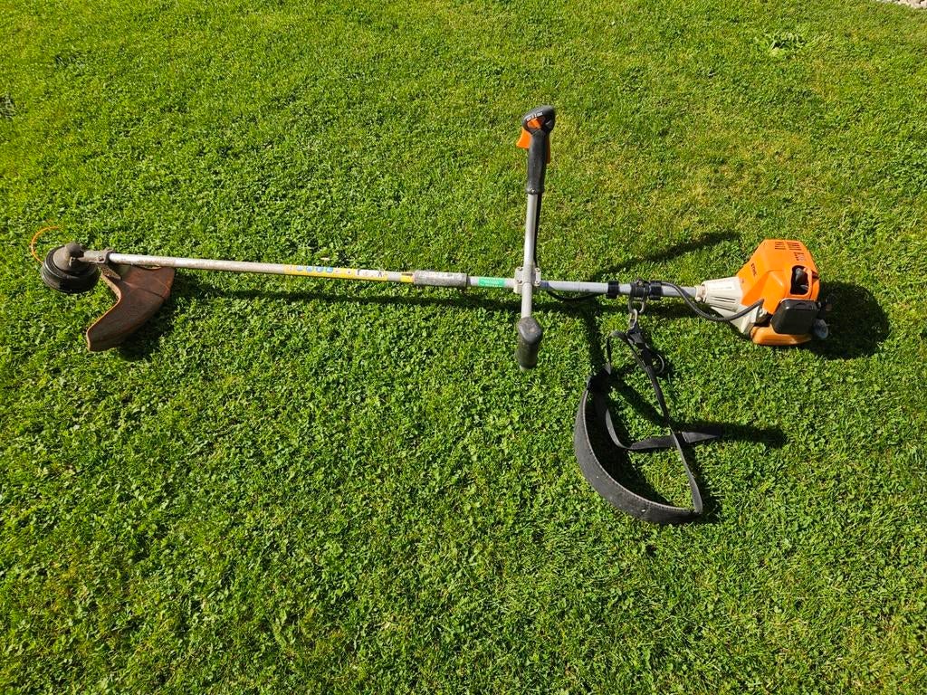 Débroussailleuse stihl KM 85, Jardin & Terrasse, Enlèvement