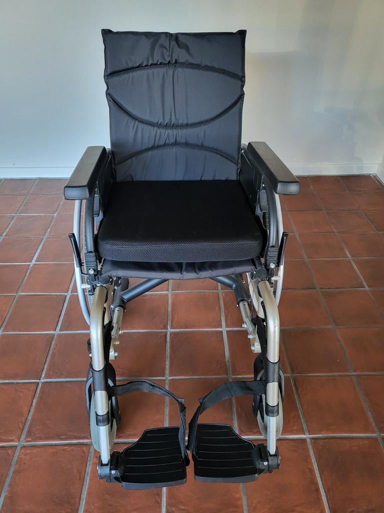Vermeiren V300 rolstoel, Divers, Chaises roulantes, Enlèvement, Pliant, Comme neuf, Fauteuil roulant à pousser