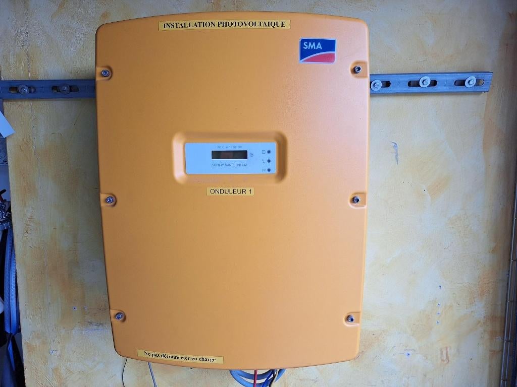 Onduleur SMA Sunny Mini Central 4600A, Bricolage & Construction, Enlèvement, Utilisé, Autres types, 200 watts-crêtes ou plus