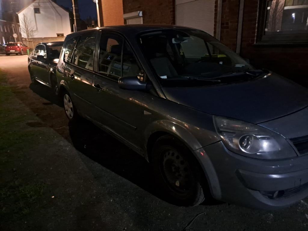 RENAULT GRAND SCENIC 7 PLACES 2008 ESSENCE, Autos, Achat, Boîte manuelle, Particulier, Euro 4