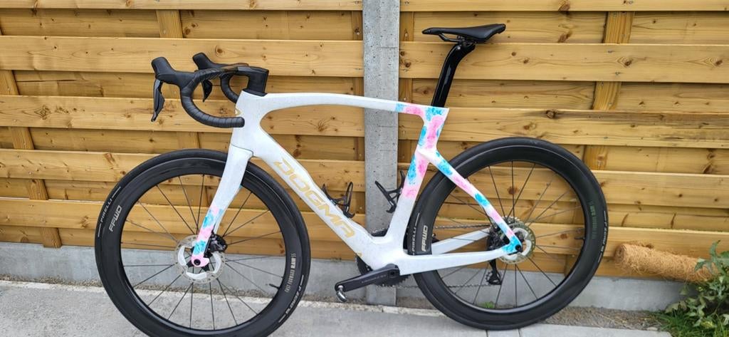 Pinarello Dogma F - custom (color monkey)- maat 57,5, Ophalen