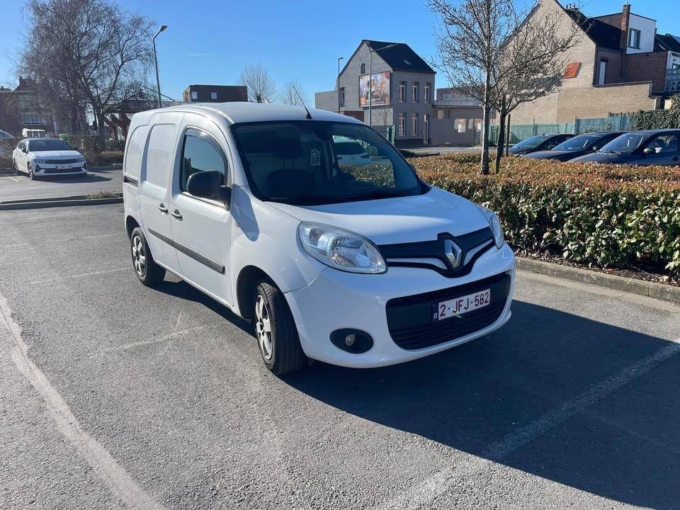 Renault Kangoo te koop – bouwjaar 2019., Euro 6, 4 cilinders, Parkeersensor, Wit
